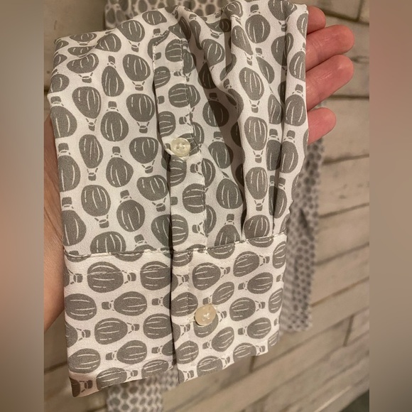 Grey hot air balloon print button up blouse. 100% polyester - Picture 6 of 12